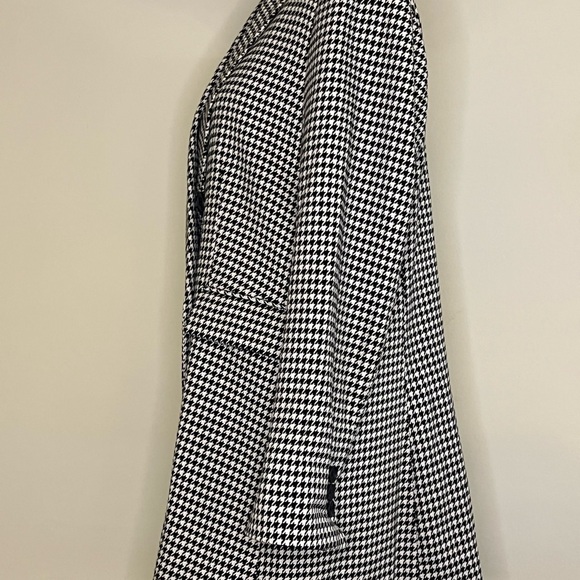 CeCe Houndstooth Double-Breasted Blazer. Size 16. - Picture 4 of 7